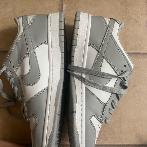 nike dunk lows - Picture 4 of 6